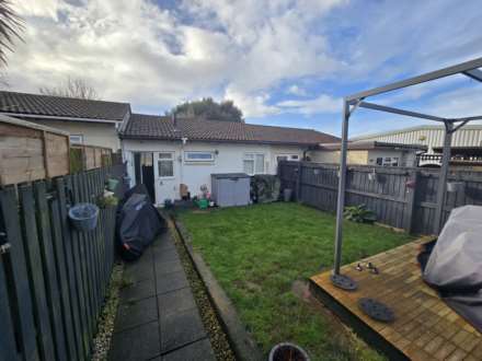 Kala Fair, Westward Ho!, Image 2