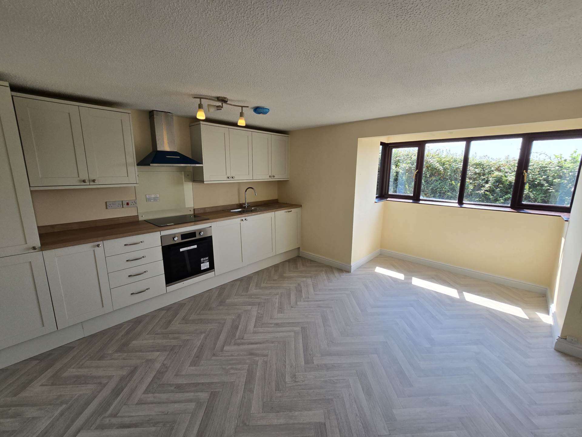 Weare Giffard, Image 3