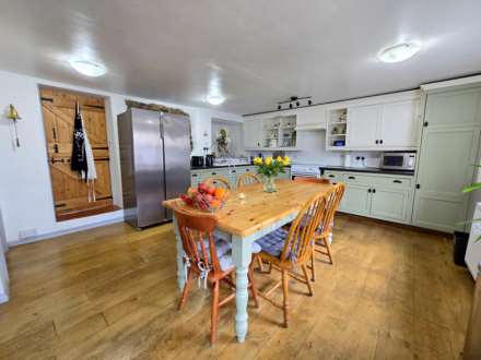 4 Rickards Row, Buckland Brewer, Image 3