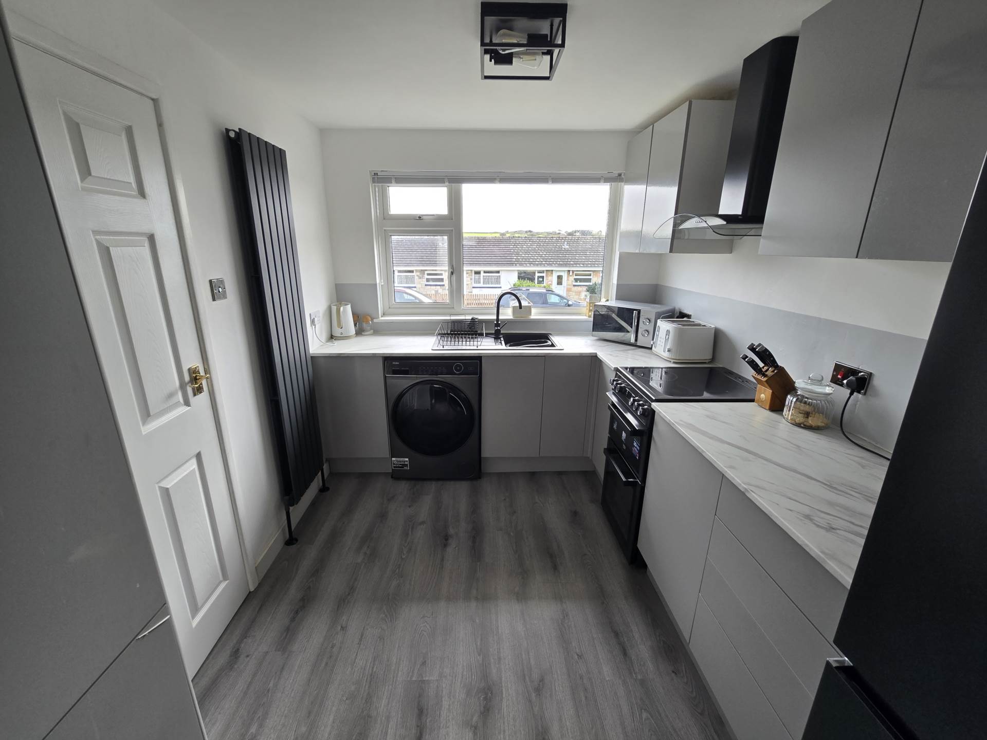 Clovelly Close, Bideford, Image 4
