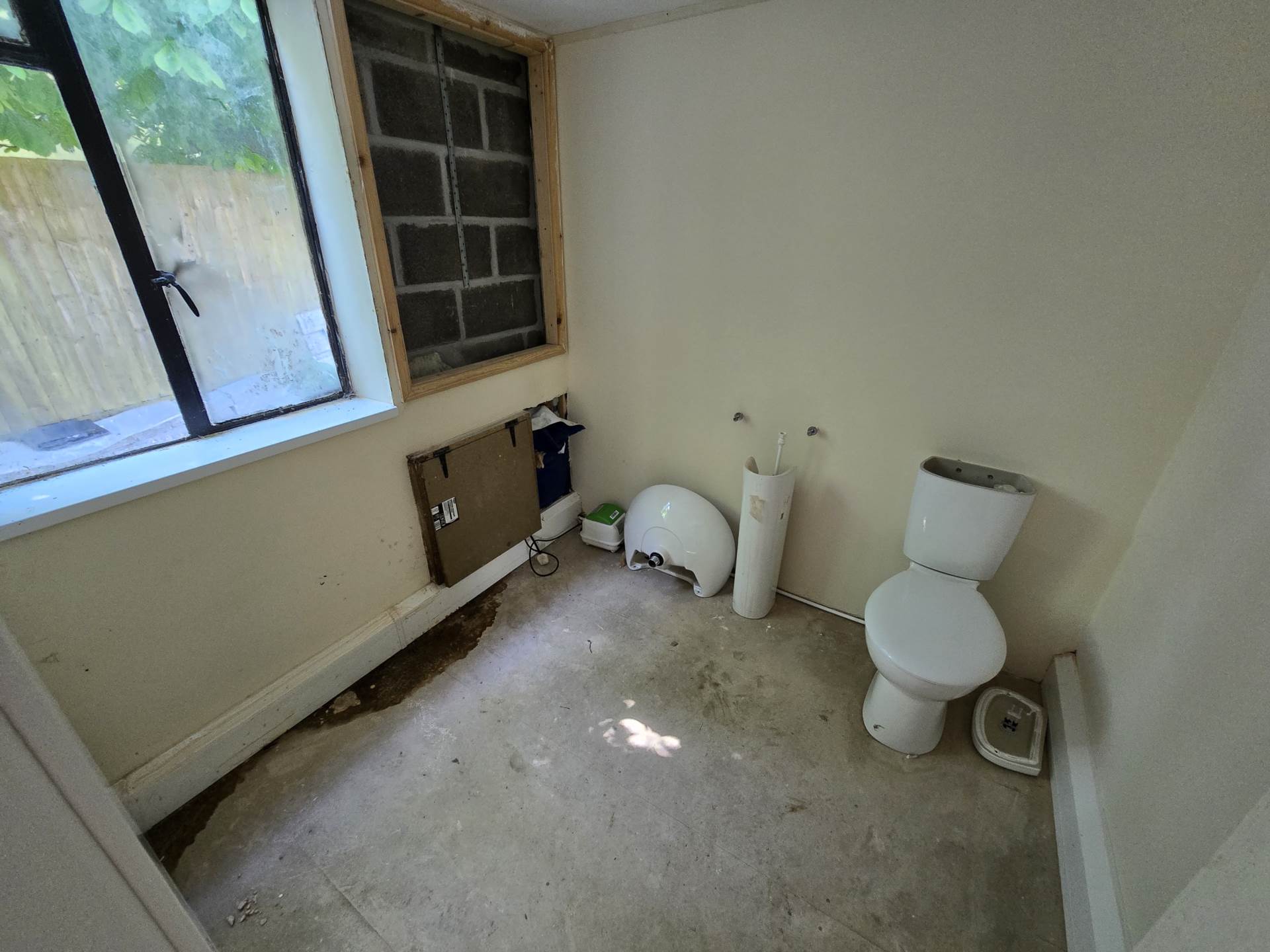 Cranford, Image 24