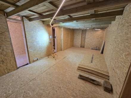 Cranford, Image 11