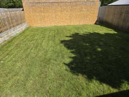 Cranford, Image 7