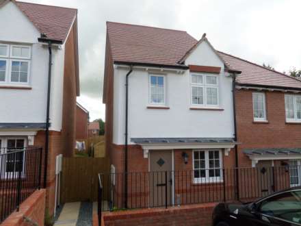 Kingdon Way, Holsworthy, Image 1