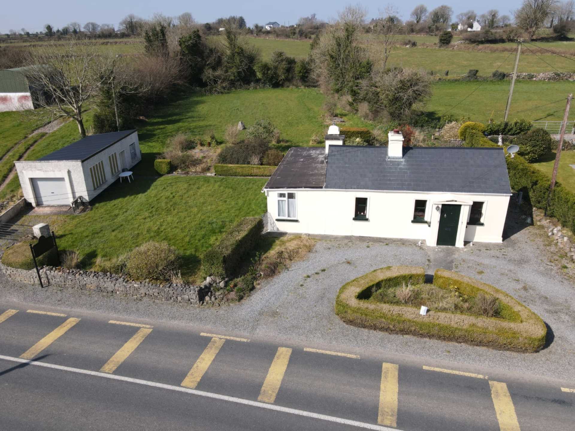 The Cottage, Chapel Road, Castlecoote, Co. Roscommon F42 TX88