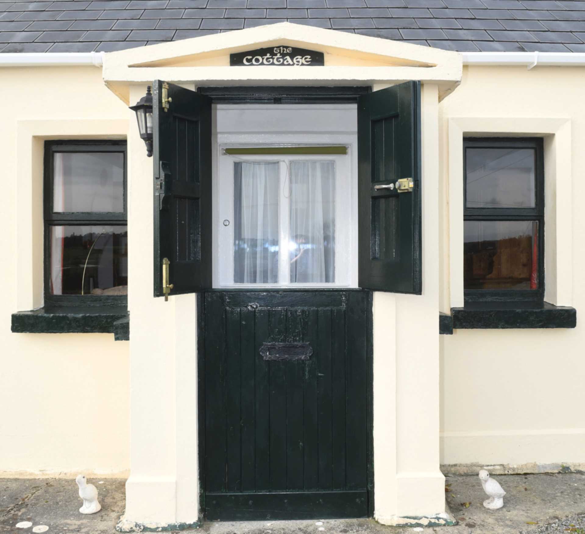 The Cottage, Chapel Road, Castlecoote, Co. Roscommon F42 TX88  The Cottage, Chapel Road, Castlecoote, Co. Roscommon F42 TX88