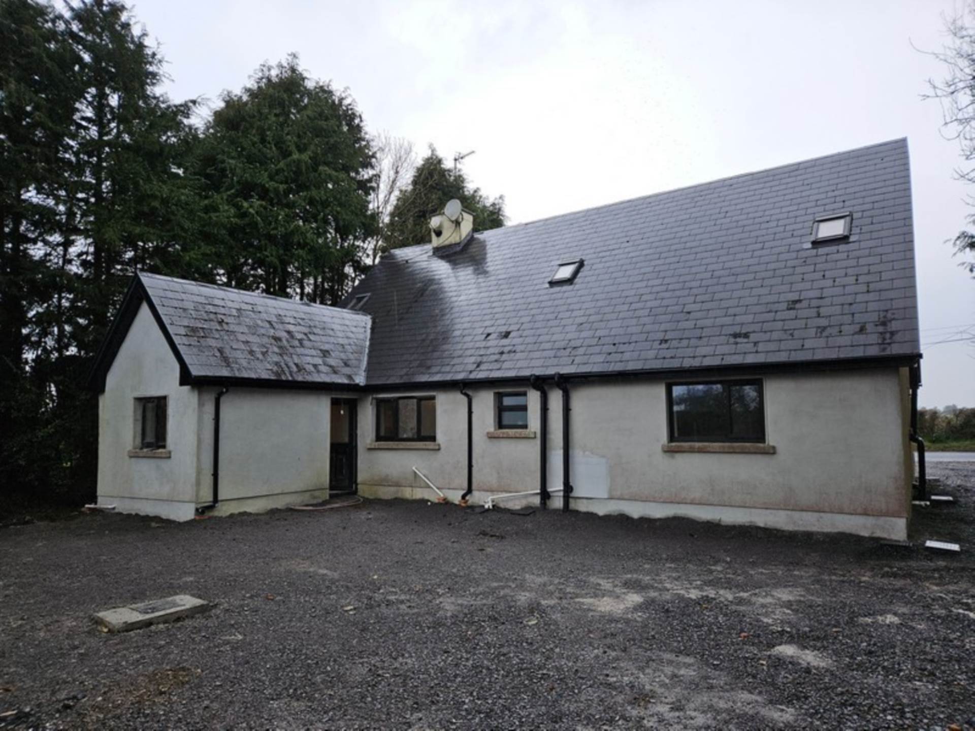 Longford Hill, Mountbellew, Co. Galway H53 KH42 Longford Hill, Mountbellew, Co. Galway H53 KH42