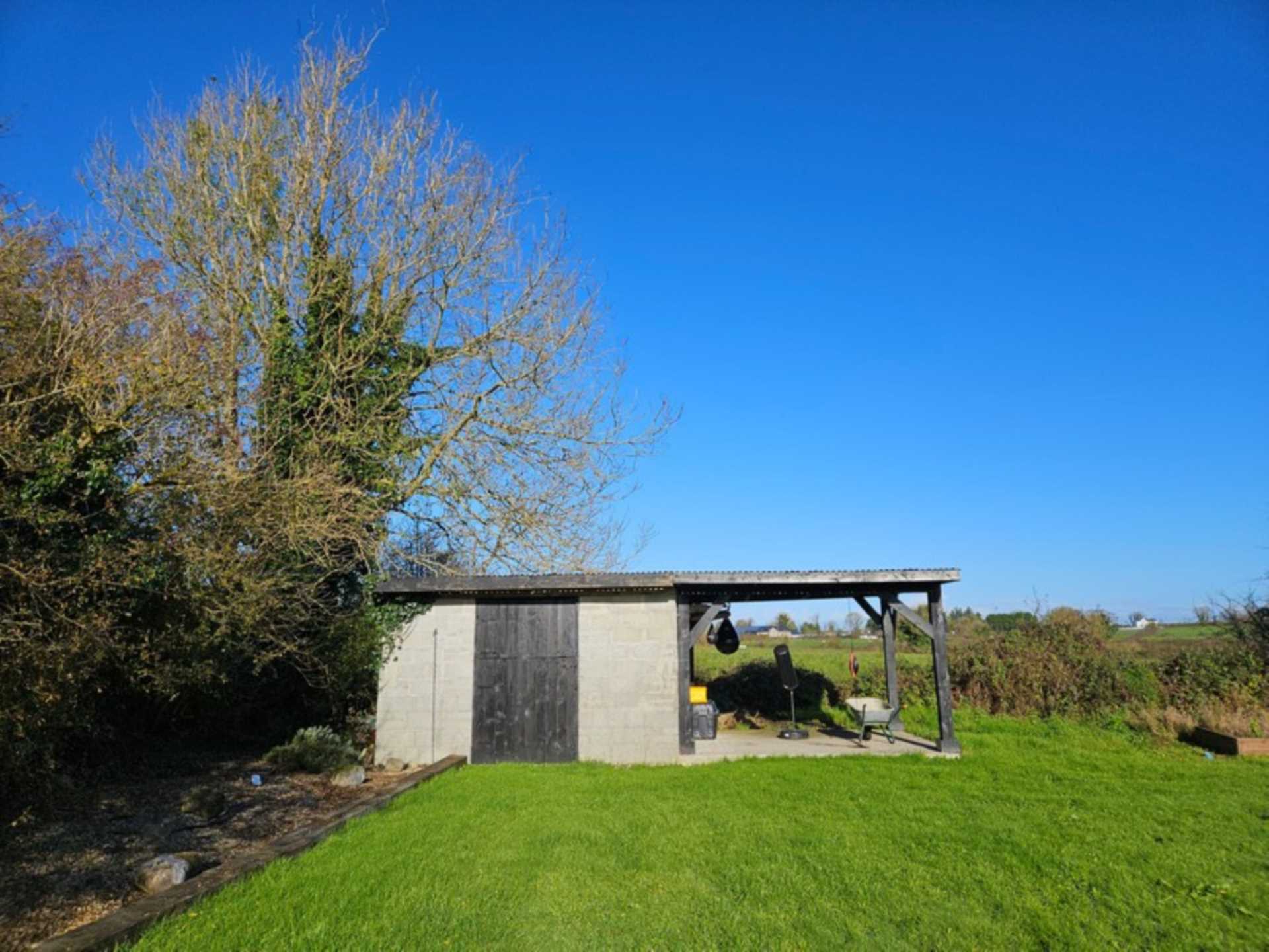 Lisquell East, Ballygar, Co. Galway F42 KP60  Lisquell East, Ballygar, Co. Galway F42 KP60