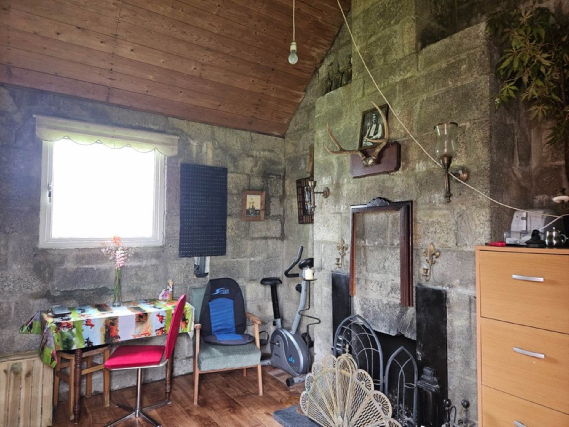 Turf Lodge, Moneen, Williamstown, Co. Galway