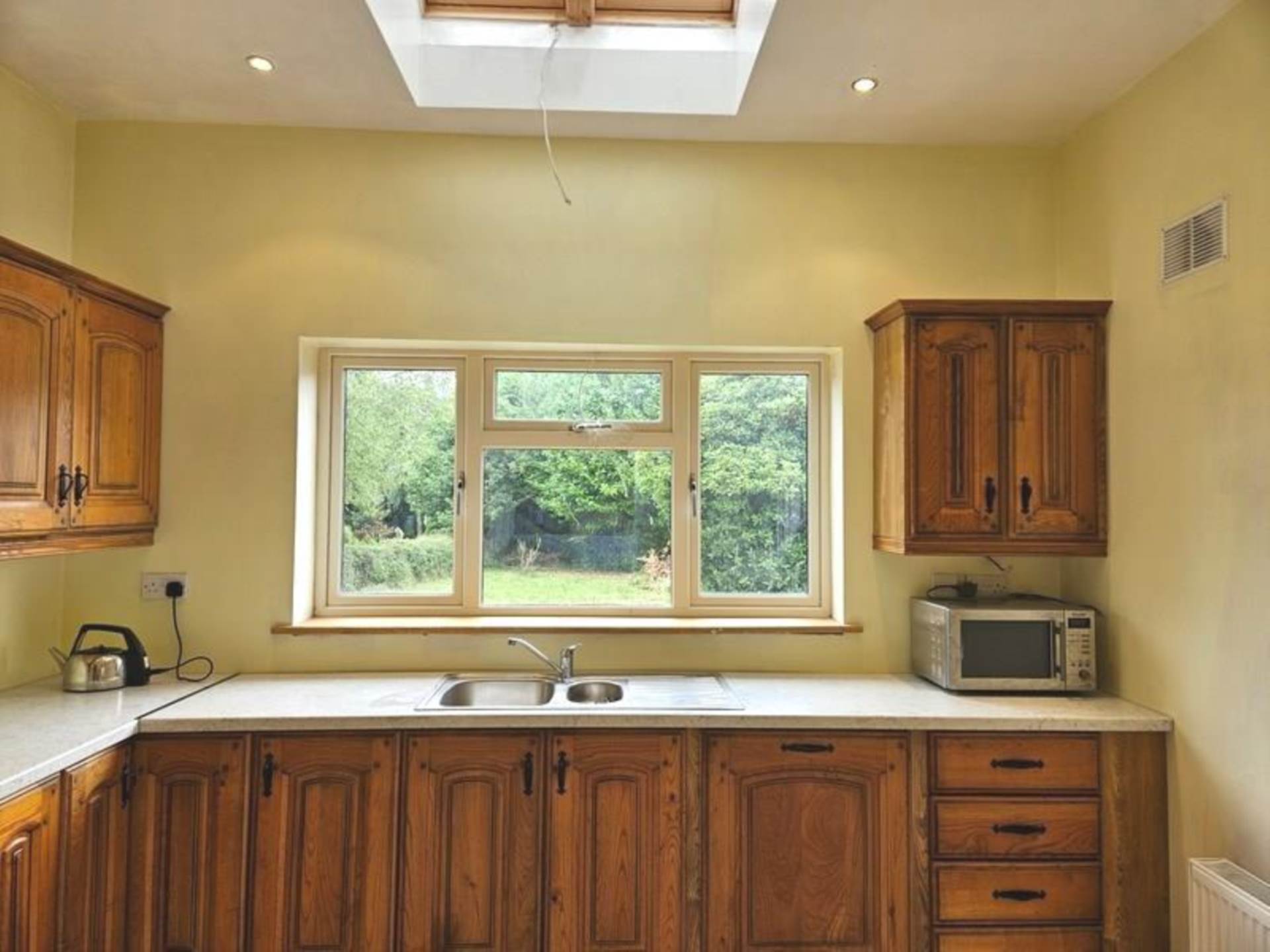 12 Slemish Road, Navan Road, Dublin 7  12 Slemish Road, Navan Road, Dublin 7