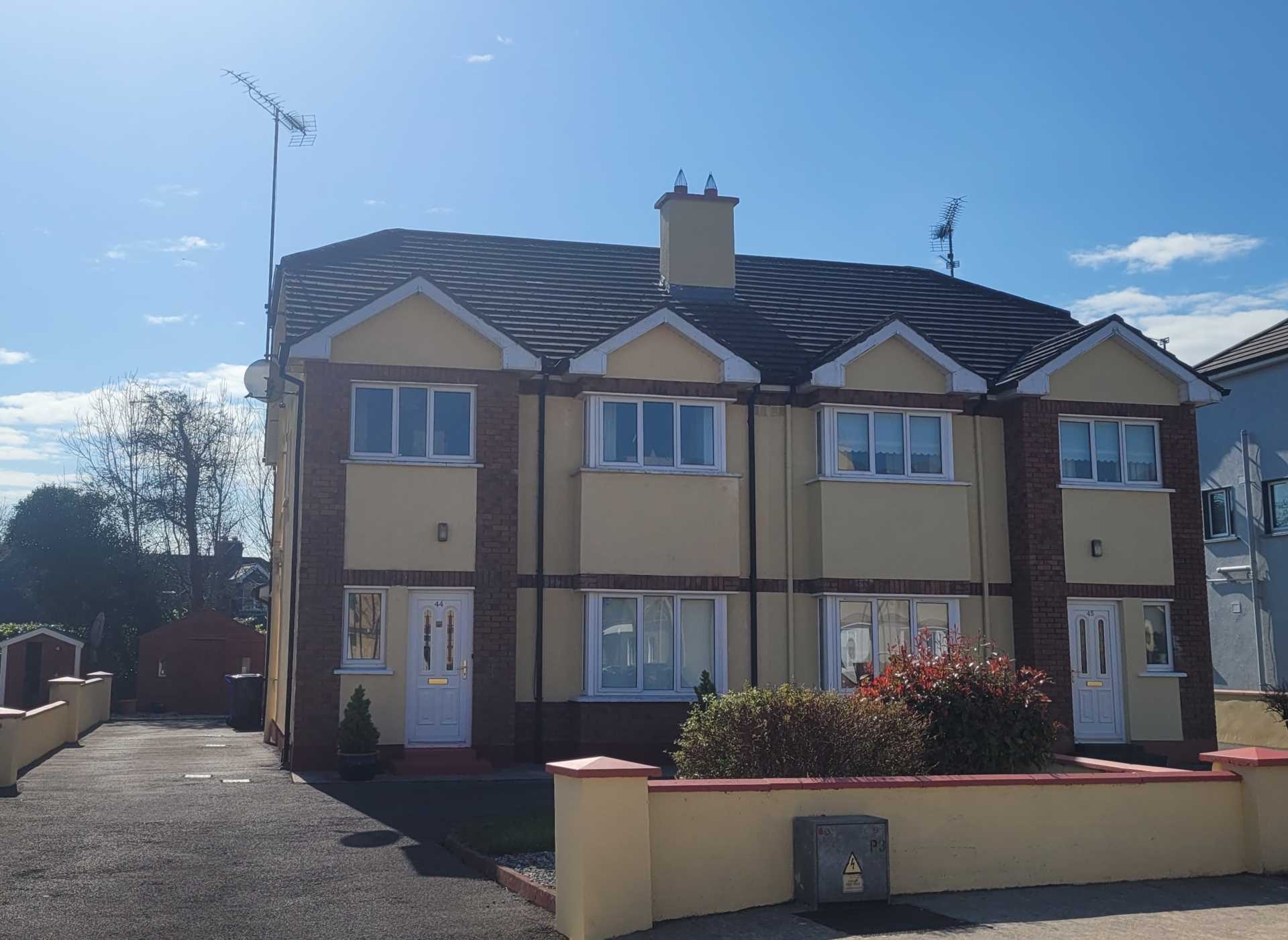 44 Glenview, Galway Road, Roscommon F42 K028