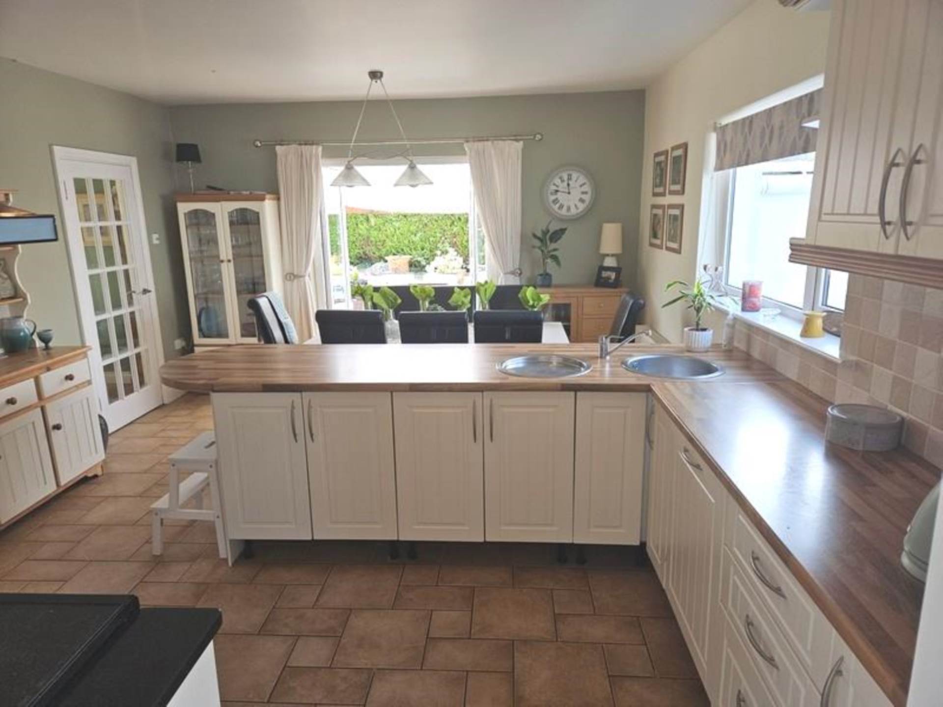 Burkedale House, Carhue, Ennistymon, Co. Clare V95 H9H9