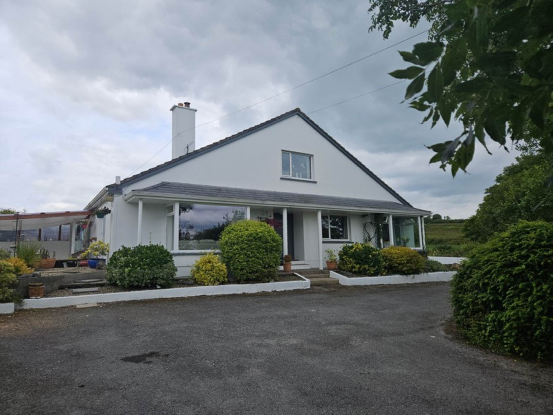 Burkedale House, Carhue, Ennistymon, Co. Clare V95 H9H9