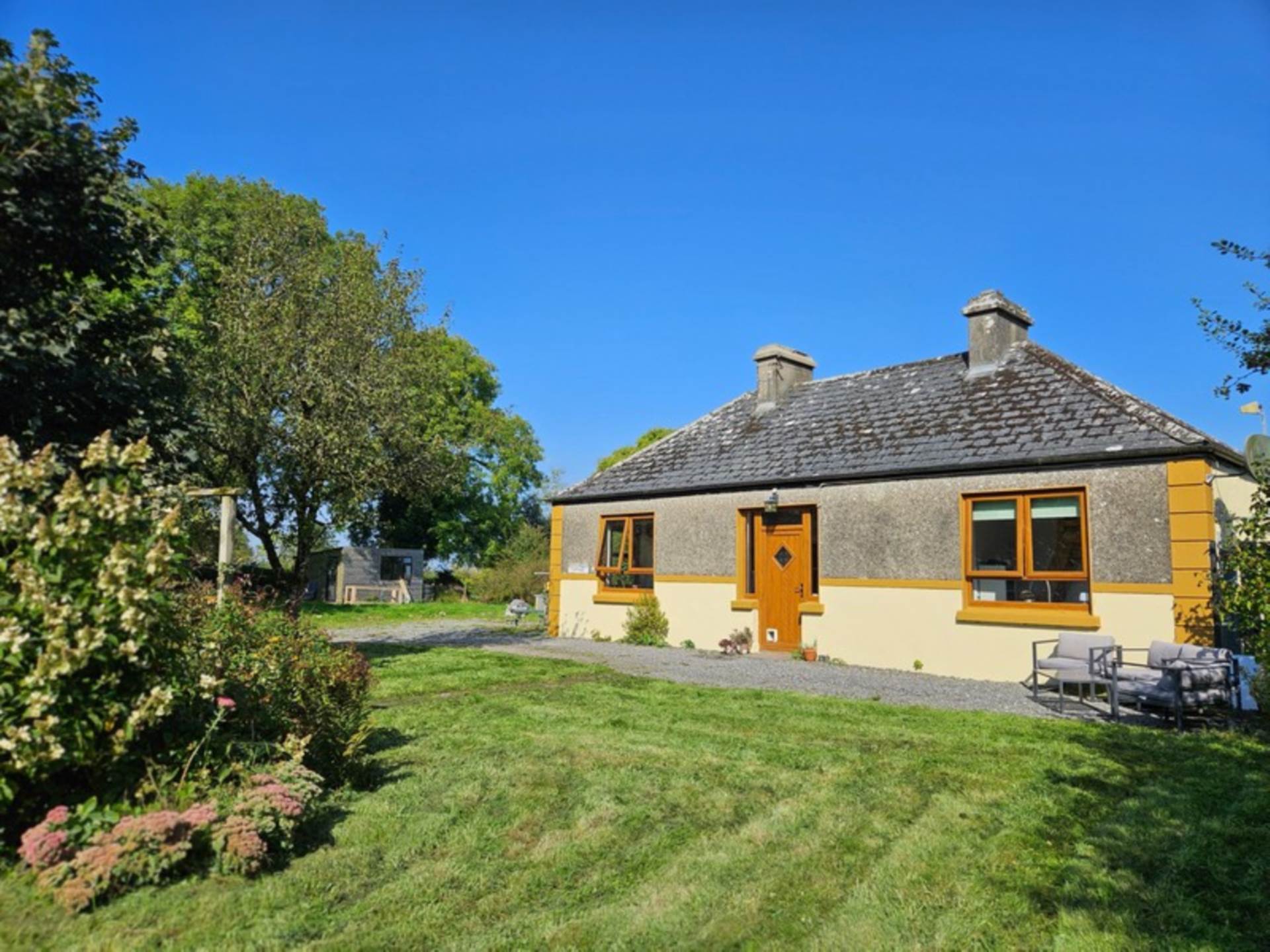 Little Way Cottage, Taghnoose, Carrowbehy, Castlerea, Co. Roscommon F45 NT22