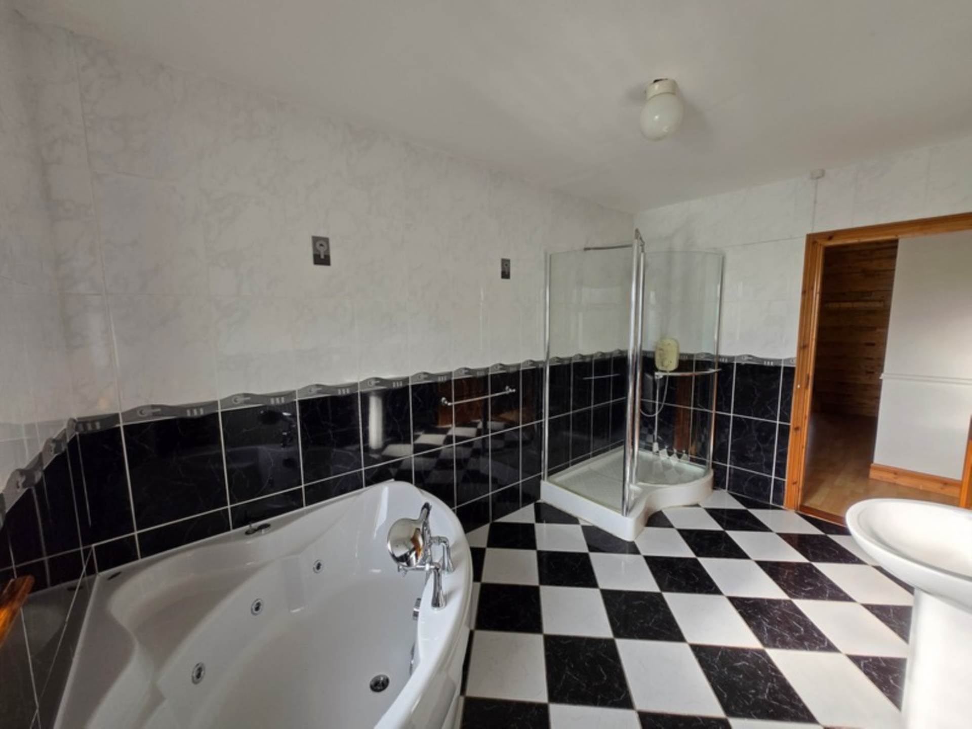 An Teach Mor, Stonetown, Williamstown, Co. Galway F45 KD35