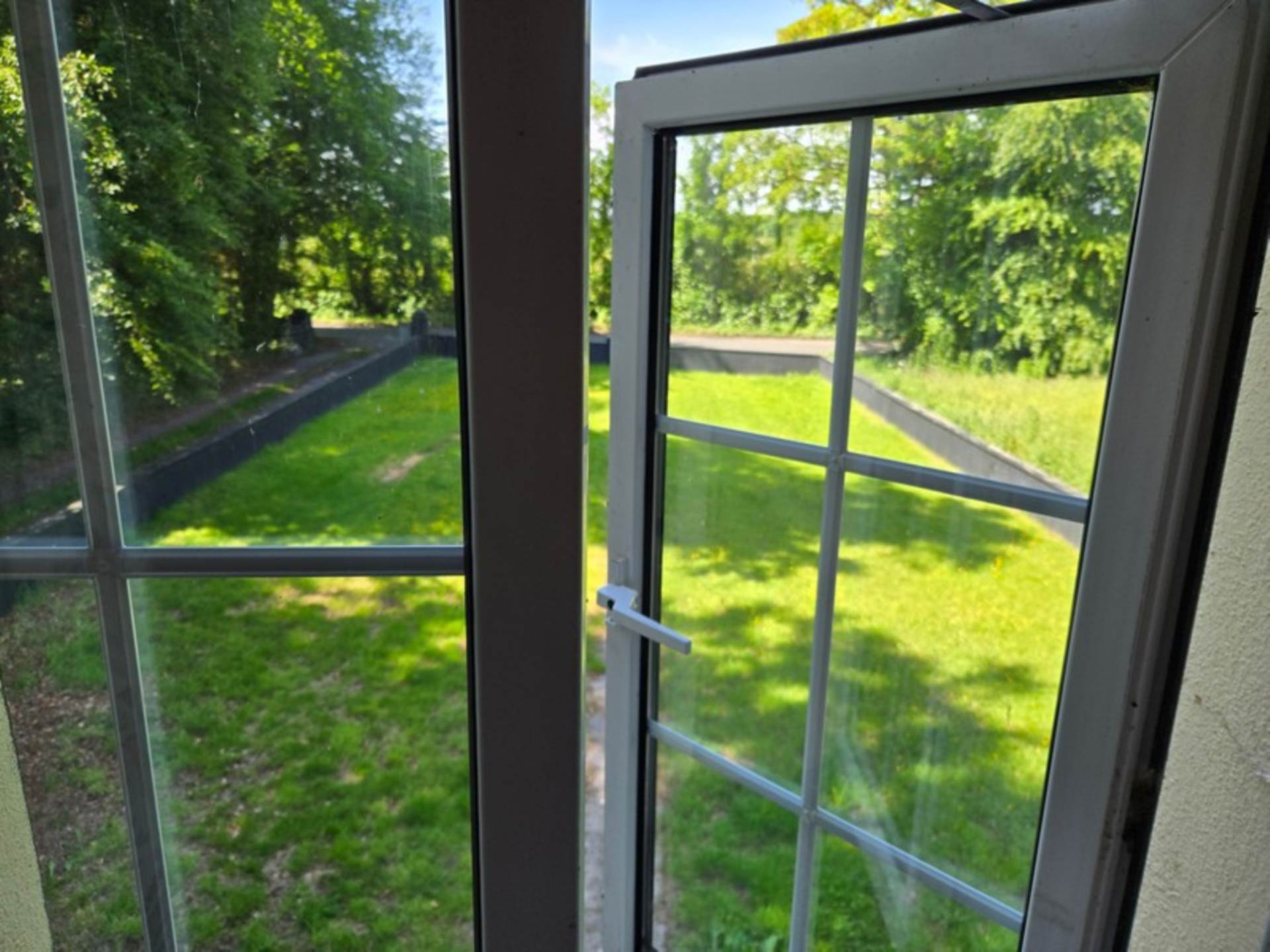 House, Stables & 6 Acres in the Heart of the Countryside – Welcome to Moneen, Creggs, Co. Galway F42 HK72