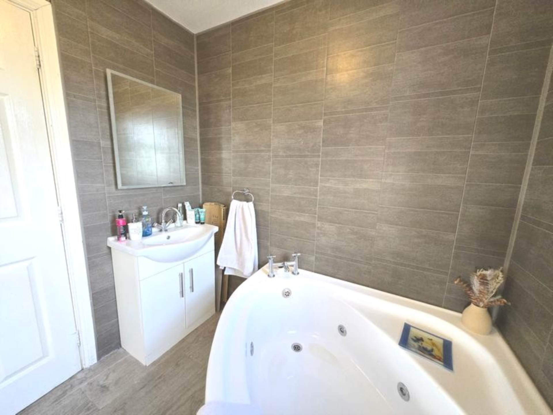 24 Claremont, Ballyforan, Co. Roscommon H53 KC43 24 Claremont, Ballyforan, Co. Roscommon H53 KC43