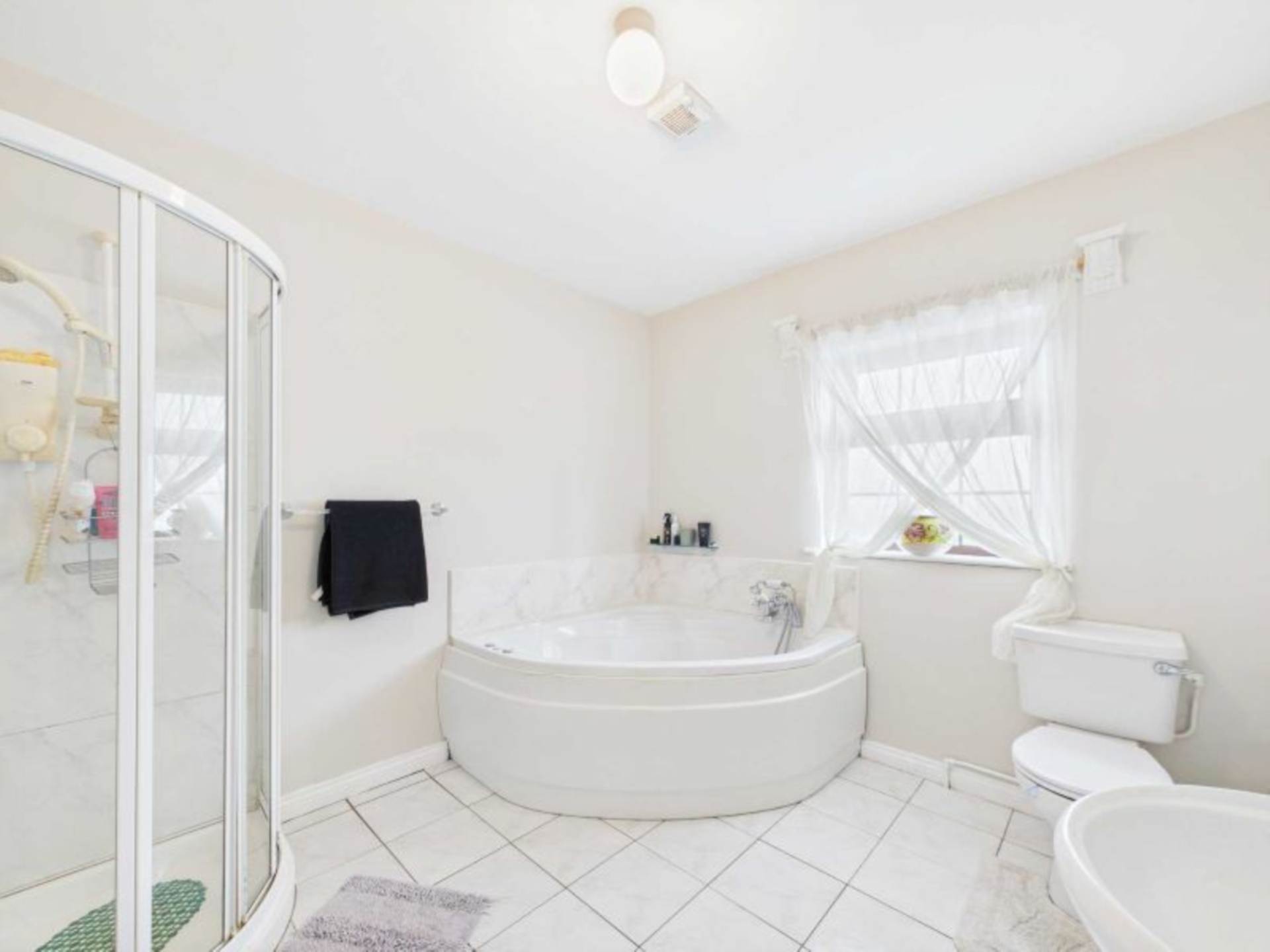 Clon Willow, Ballyedmond, Clonberne, Co. Galway H53 RV06