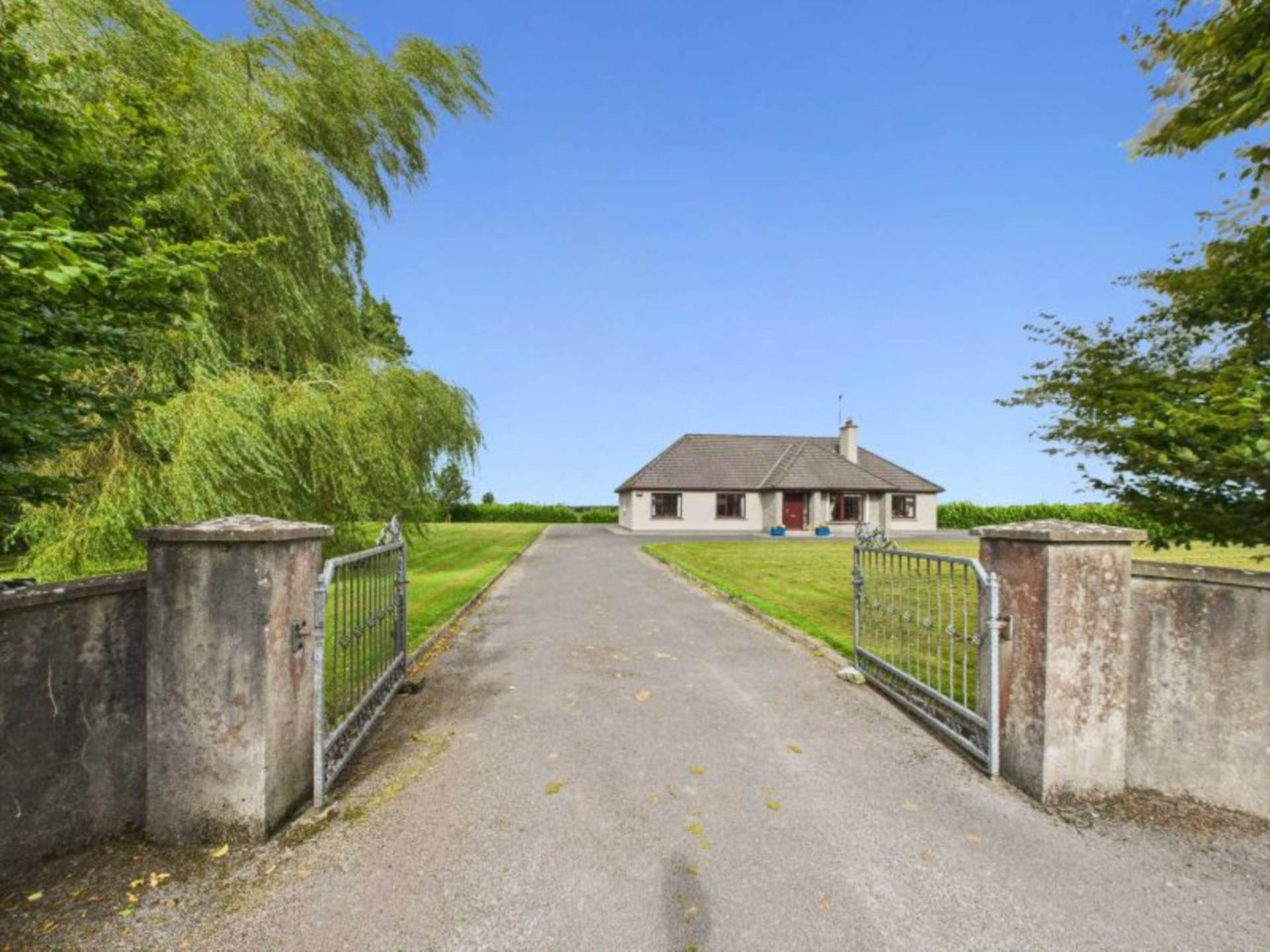 Clon Willow, Ballyedmond, Clonberne, Co. Galway H53 RV06