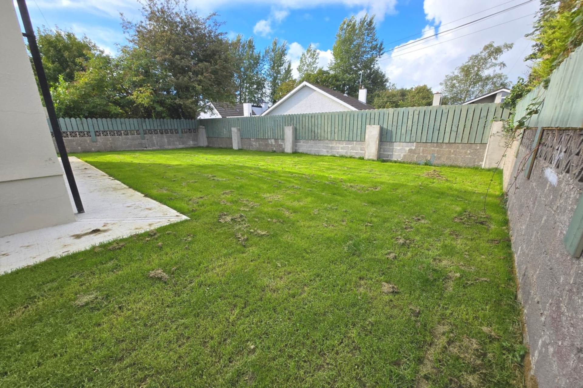 6 Brookvale Ave, Roscommon Town – Refurbished 4-Bed Bungalow 6 Brookvale Ave, Roscommon Town – Refurbished 4-Bed Bungalow