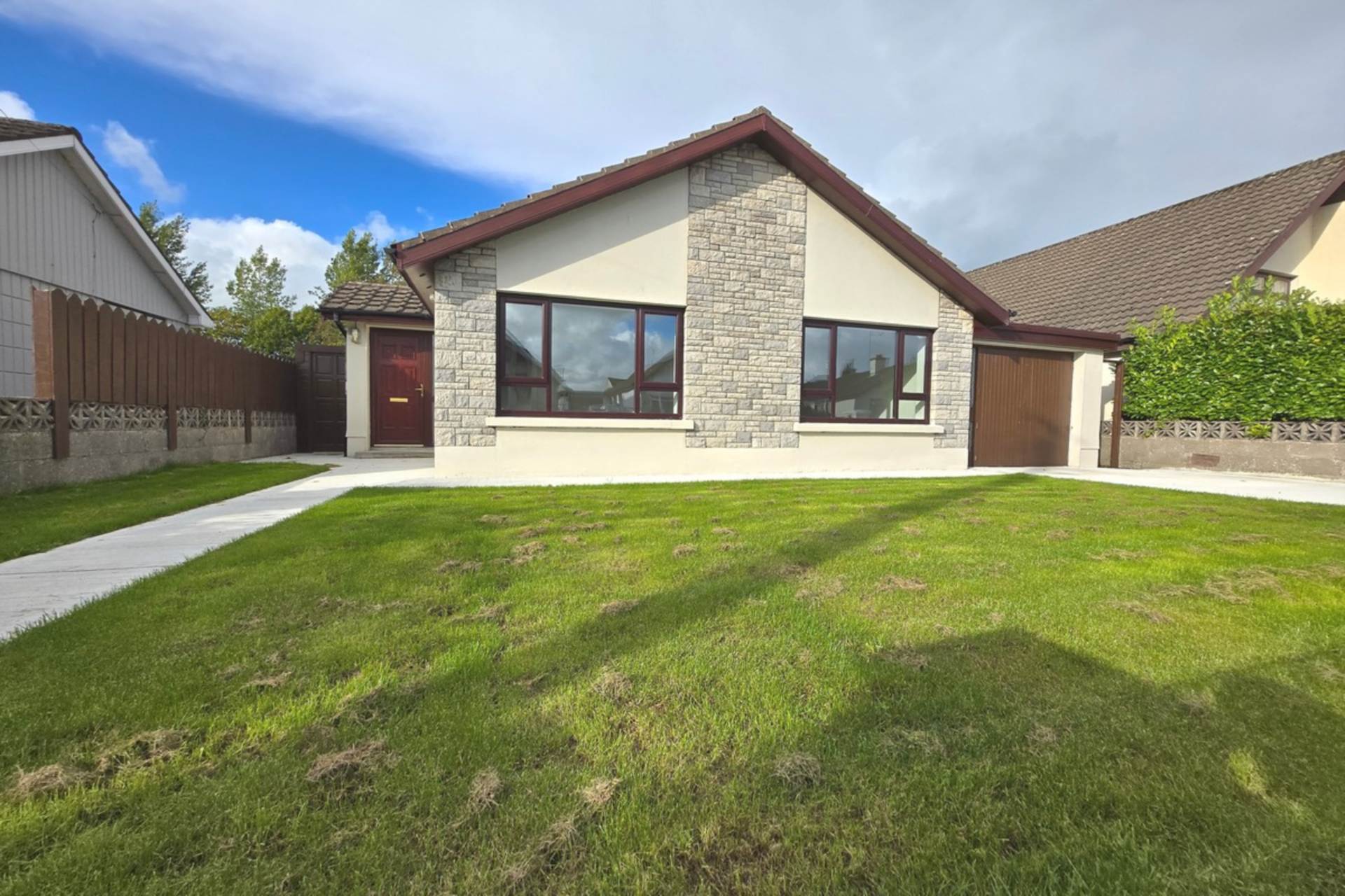 6 Brookvale Ave, Roscommon Town – Refurbished 4-Bed Bungalow 6 Brookvale Ave, Roscommon Town – Refurbished 4-Bed Bungalow