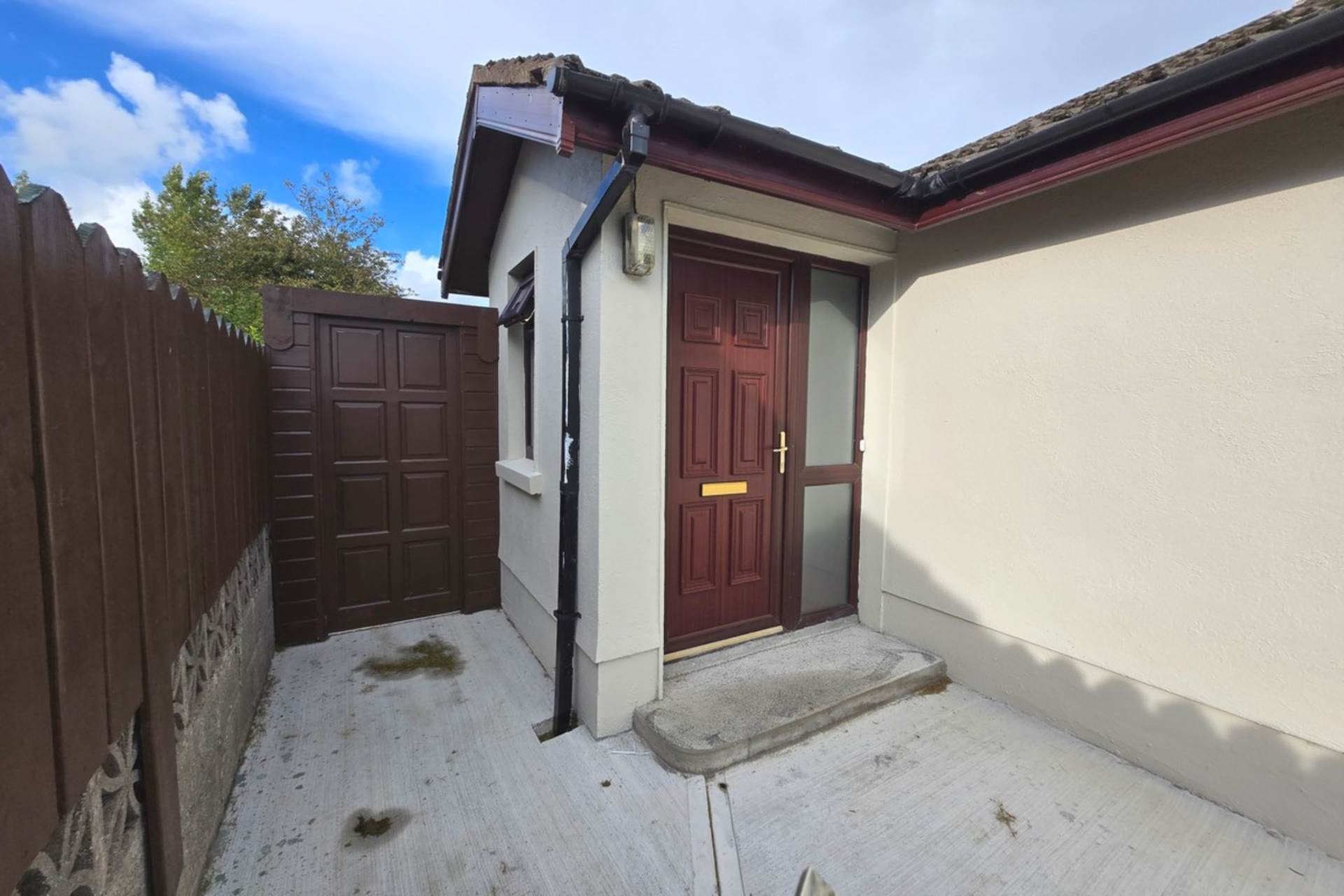 6 Brookvale Ave, Roscommon Town – Refurbished 4-Bed Bungalow 6 Brookvale Ave, Roscommon Town – Refurbished 4-Bed Bungalow