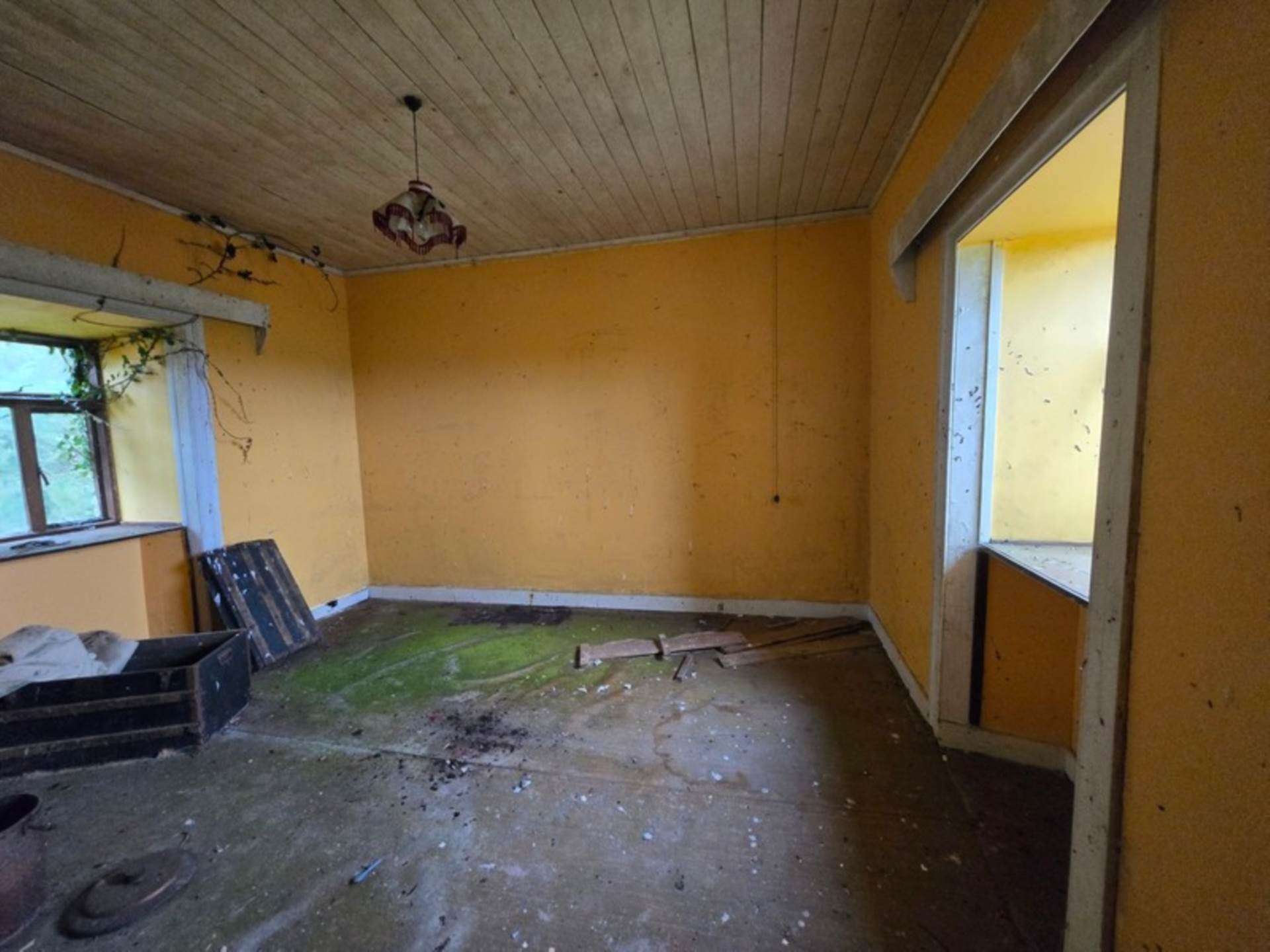Manor, Tulsk, Co. Roscommon F45 DX39  Manor, Tulsk, Co. Roscommon F45 DX39