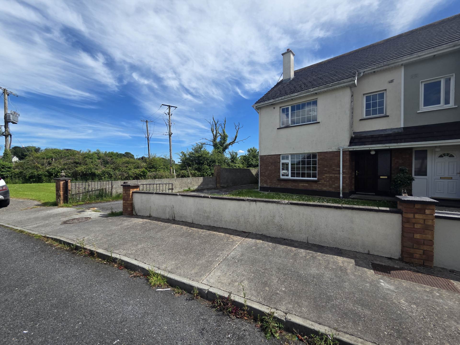 7 Knockroe Court, Castlerea, Co. Roscommon, F45 H562 7 Knockroe Court, Castlerea, Co. Roscommon, F45 H562