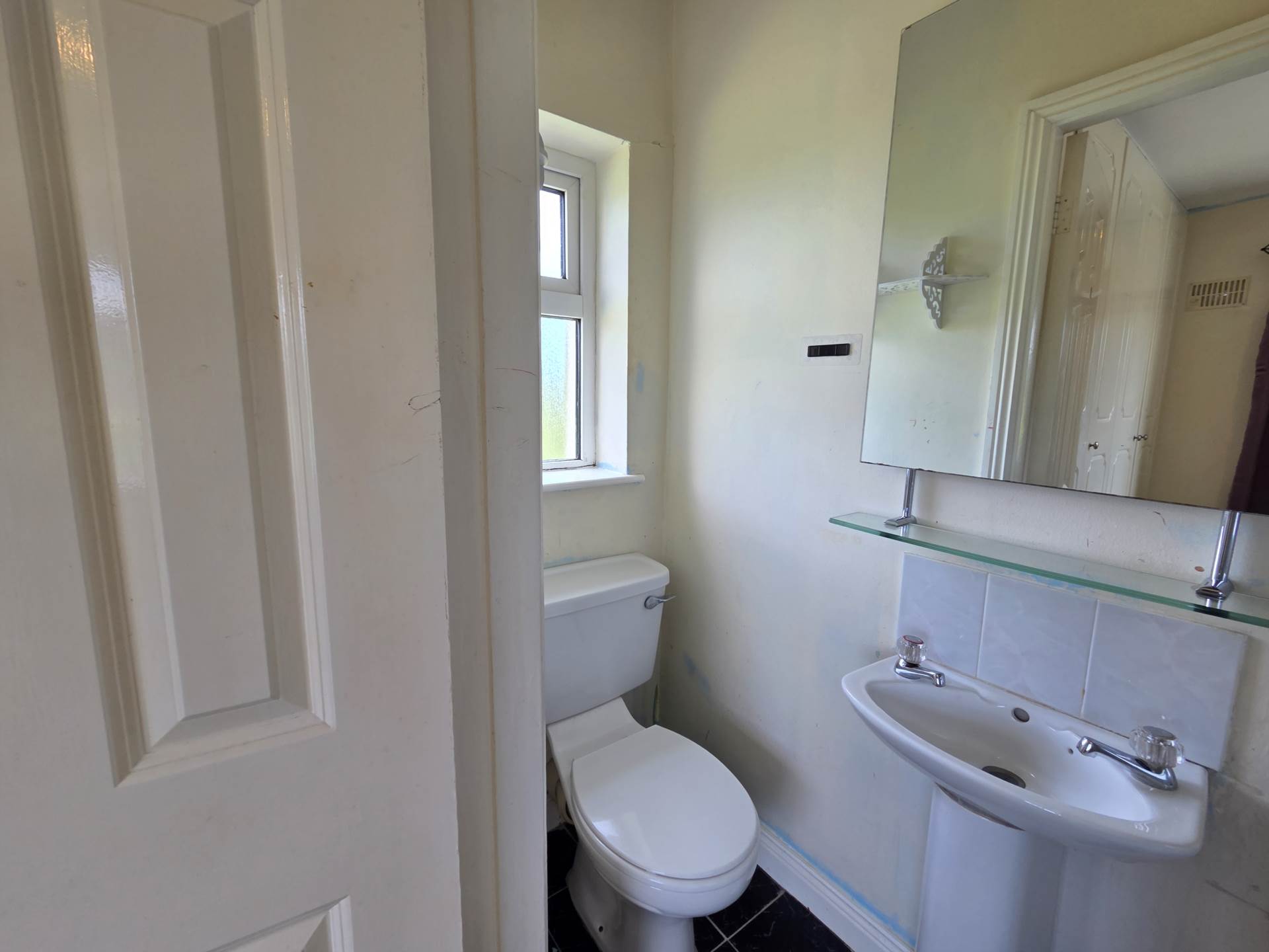 7 Knockroe Court, Castlerea, Co. Roscommon, F45 H562 7 Knockroe Court, Castlerea, Co. Roscommon, F45 H562