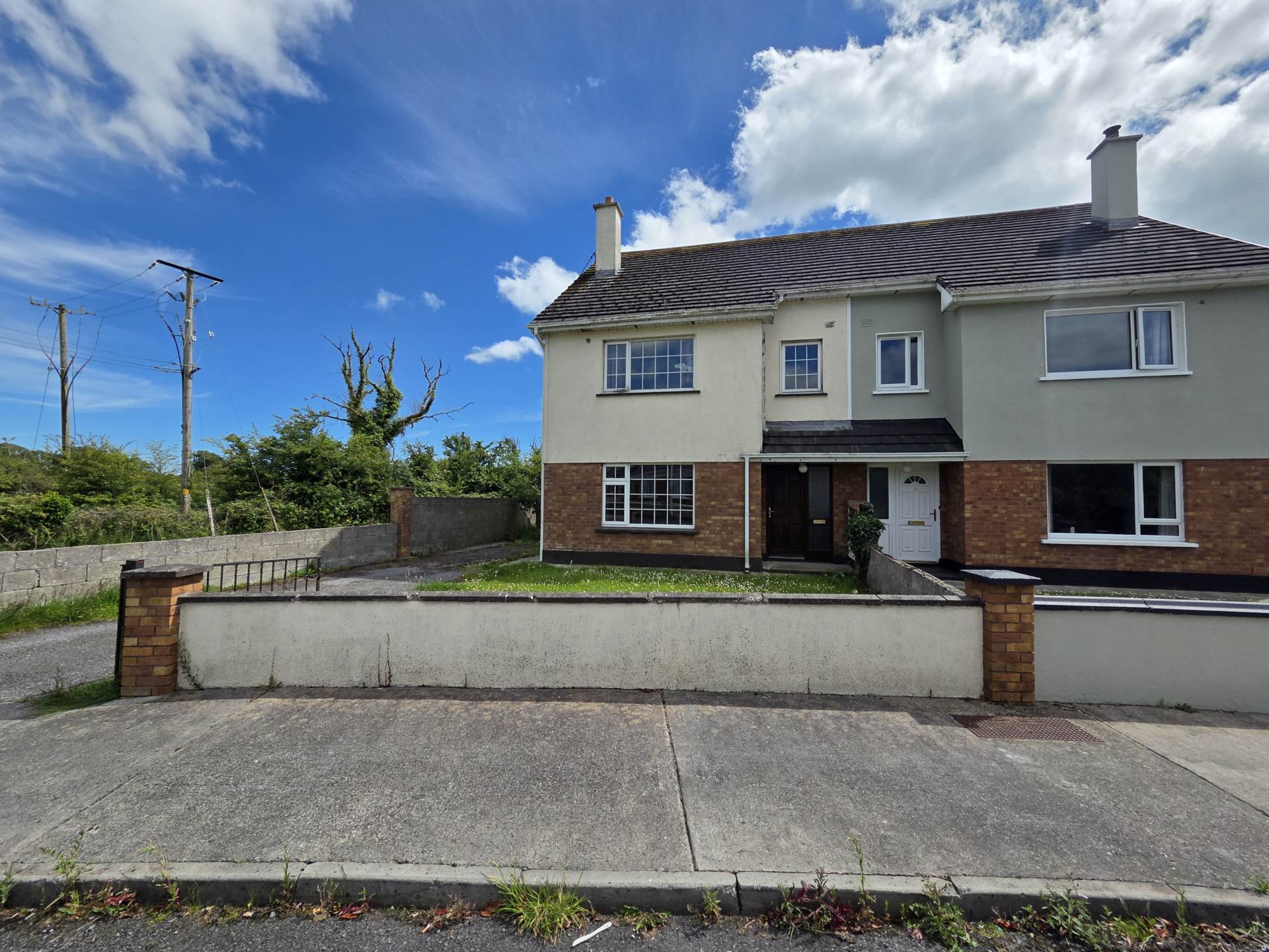 7 Knockroe Court, Castlerea, Co. Roscommon, F45 H562 7 Knockroe Court, Castlerea, Co. Roscommon, F45 H562