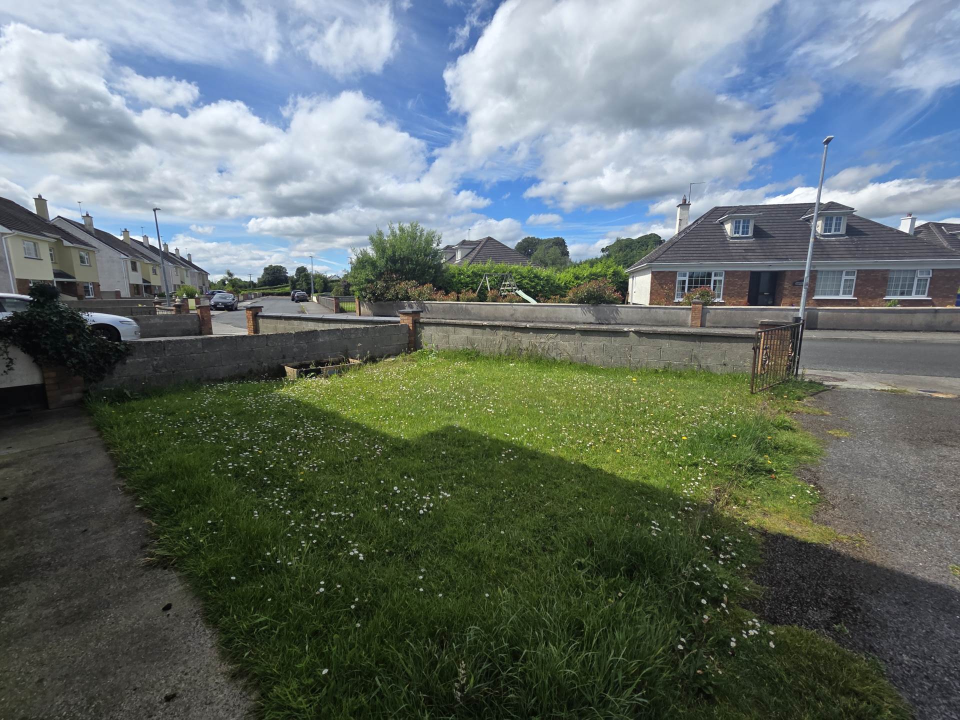 7 Knockroe Court, Castlerea, Co. Roscommon, F45 H562 7 Knockroe Court, Castlerea, Co. Roscommon, F45 H562