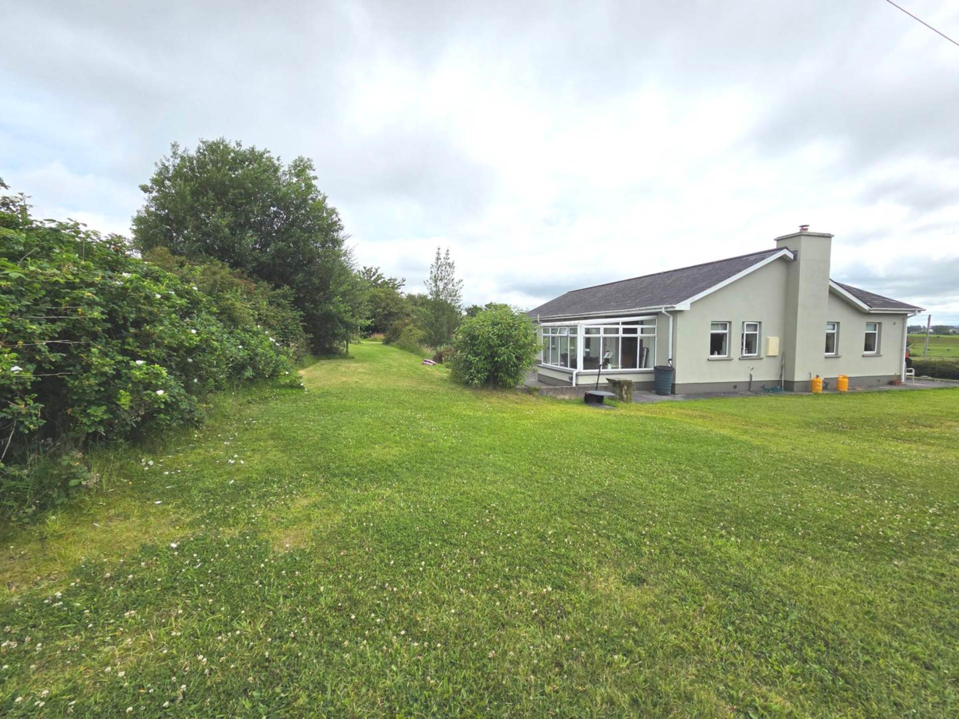 River View, Chapel Road, Castlecoote, Co. Roscommon F42 NC43 River View, Chapel Road, Castlecoote, Co. Roscommon F42 NC43