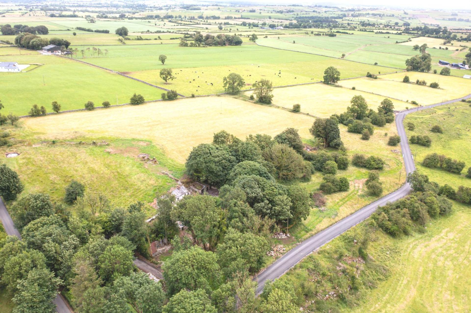 Doyle`s Crossing, Carrowmoney, Four Roads, Co. Roscommon F42 F251 Doyle`s Crossing, Carrowmoney, Four Roads, Co. Roscommon F42 F251