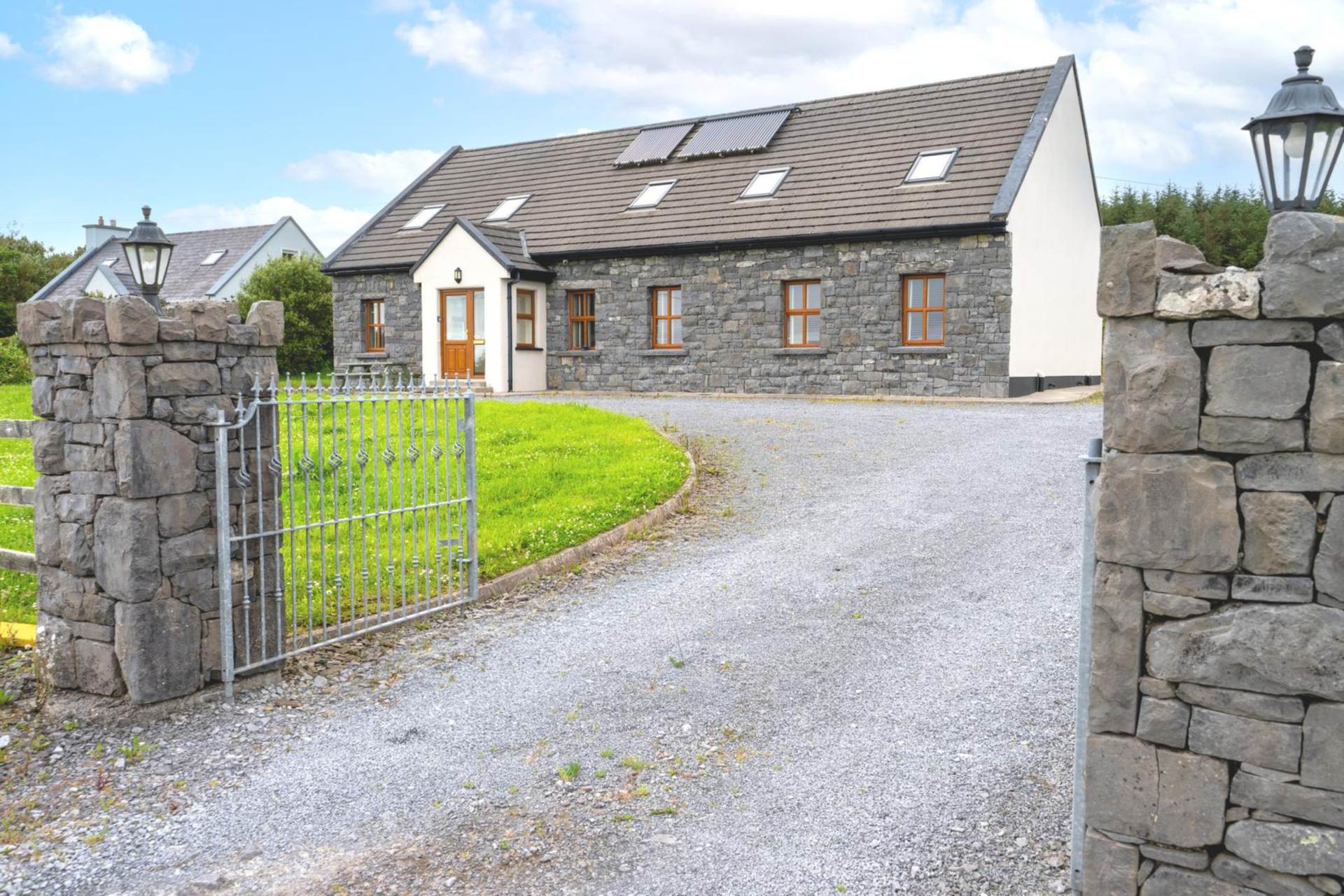 Westview House, Poulnagun, Lisdoonvarna, Co. Clare V95 TP99