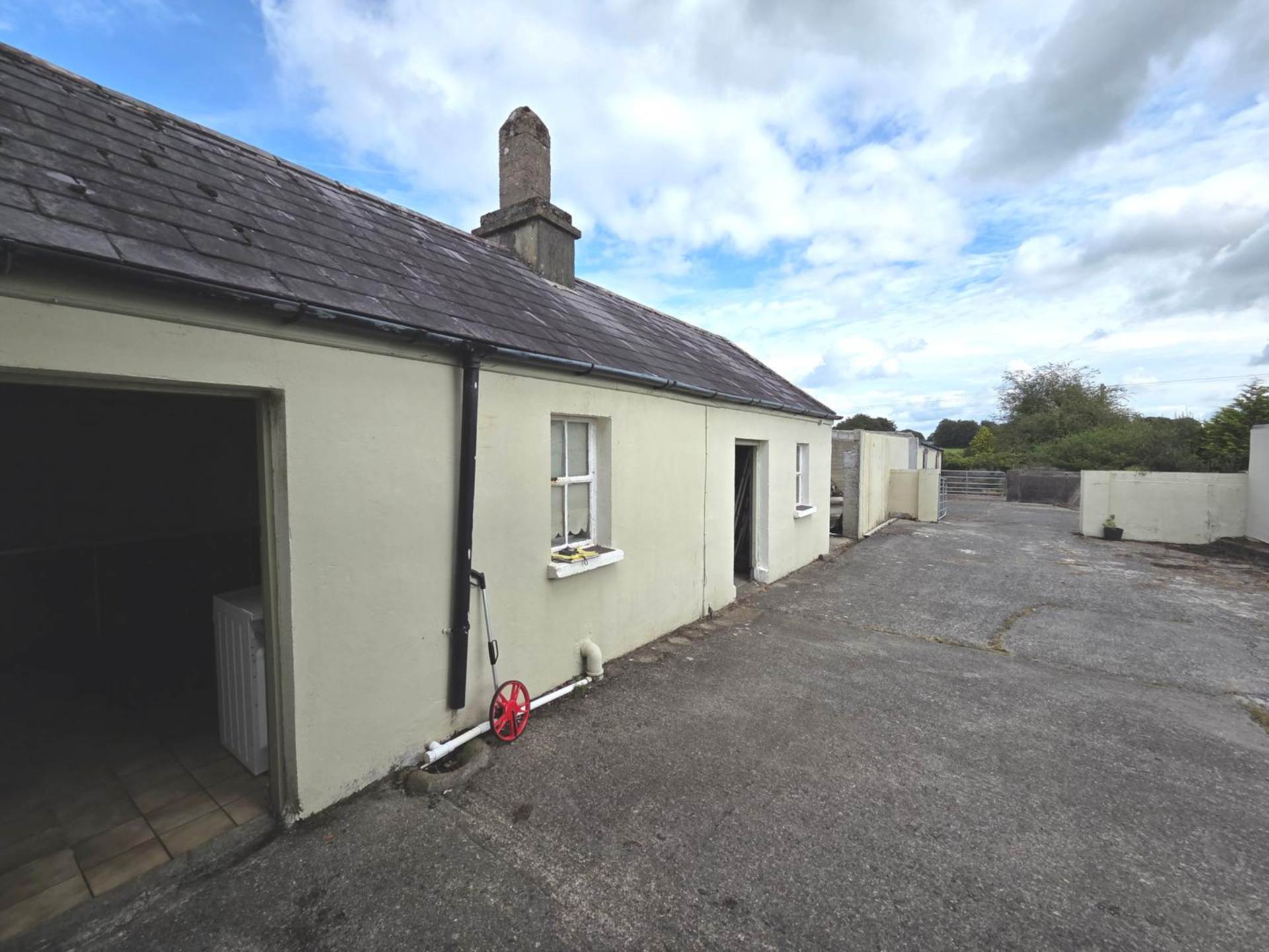 Old Church Road, Williamstown, Co. Galway F45 VH70 Old Church Road, Williamstown, Co. Galway F45 VH70