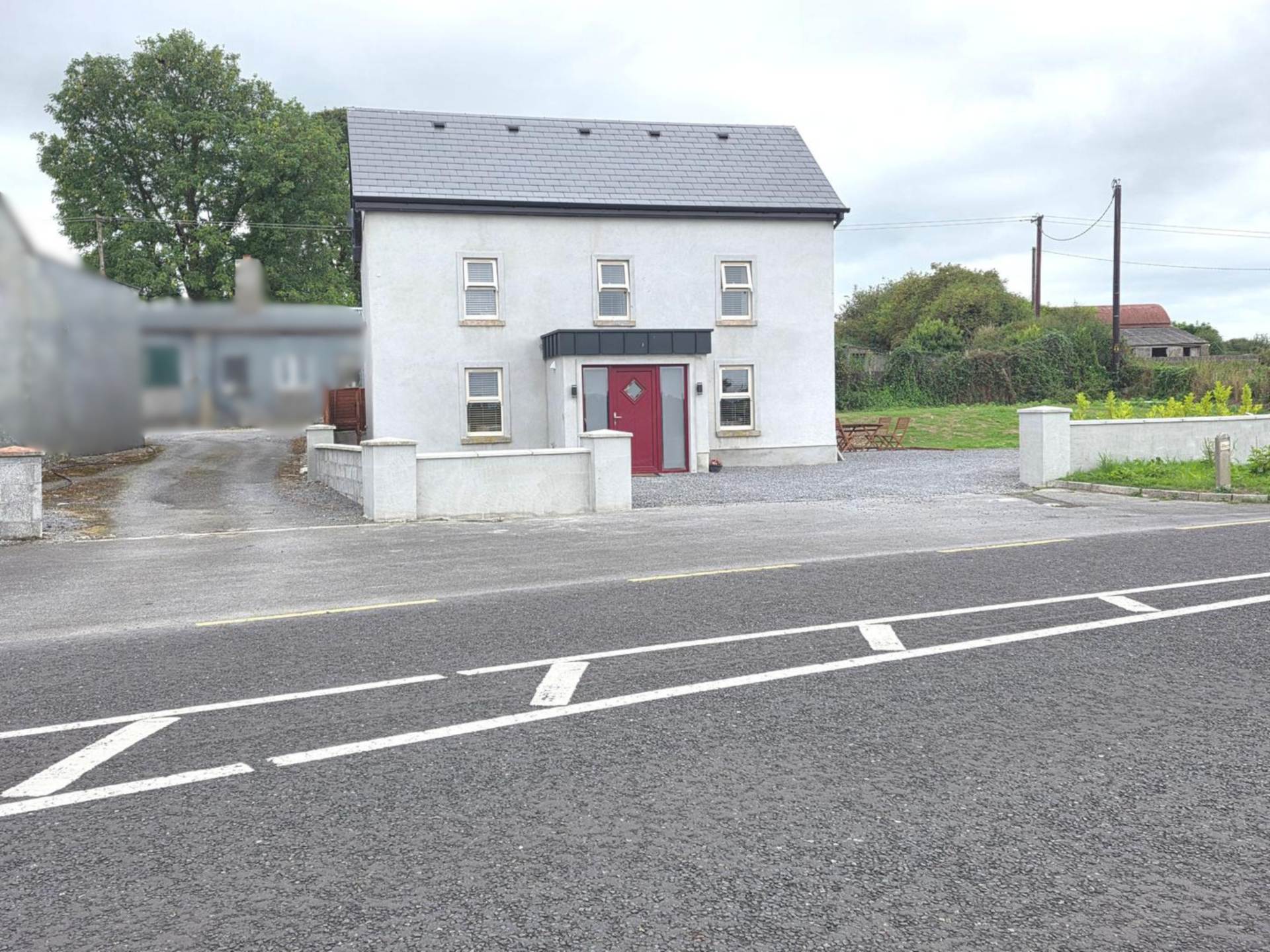 Gallowstown, Rocommon F42 DC03