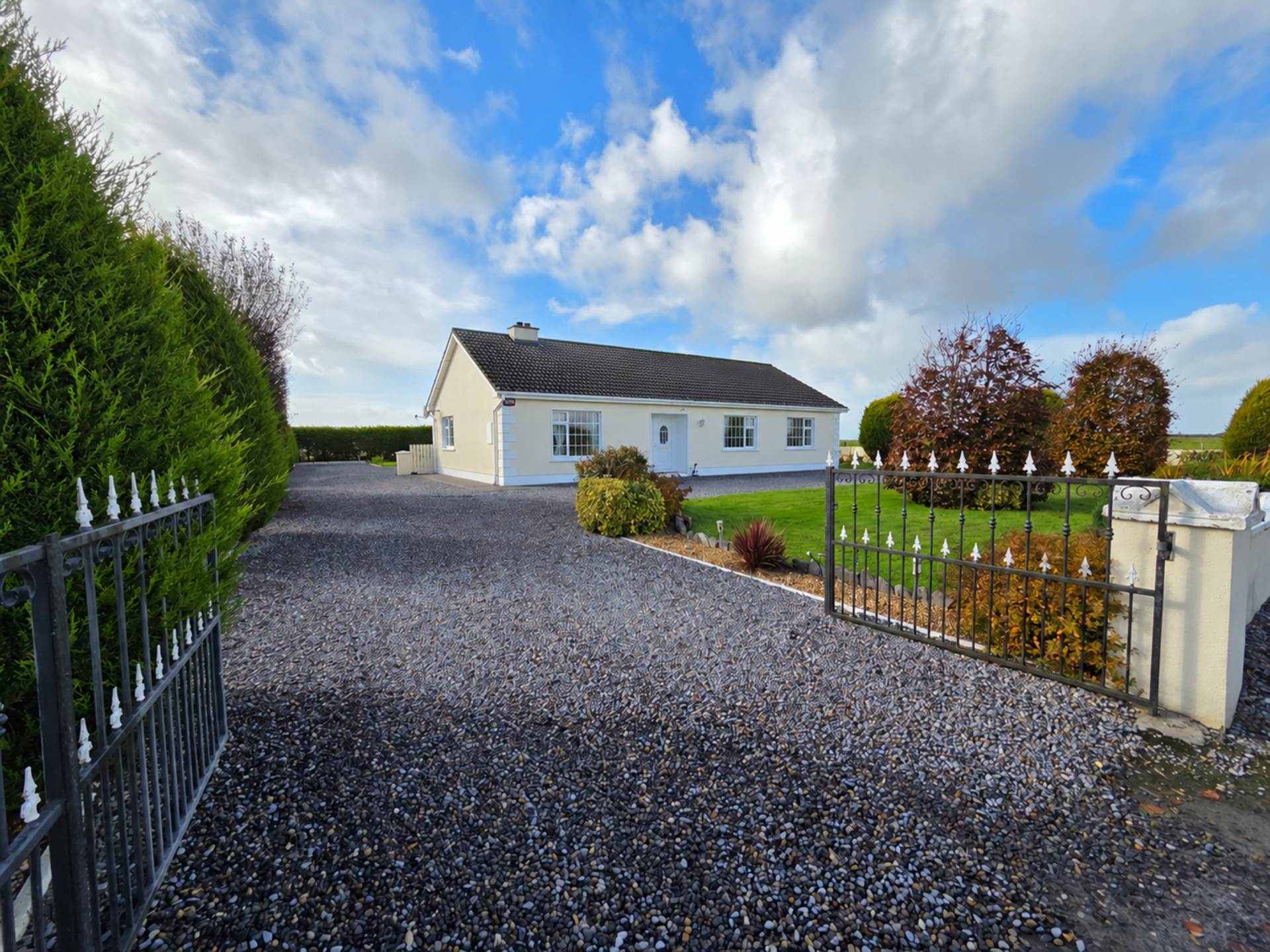 Esker, Glenamaddy, Co. Galway F45 DV24