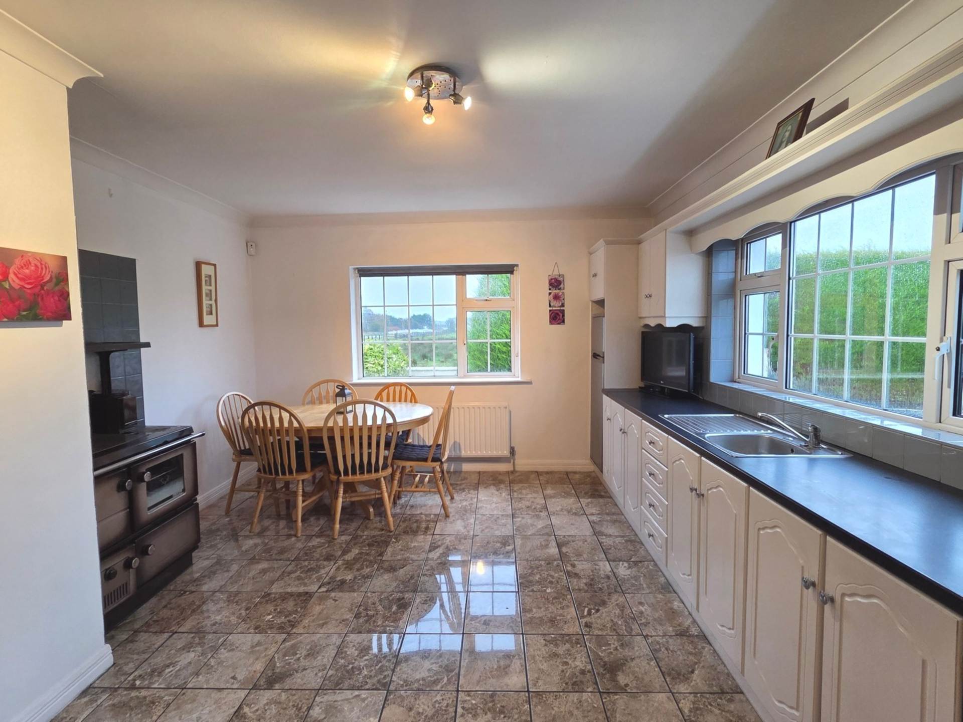 Esker, Glenamaddy, Co. Galway F45 DV24
