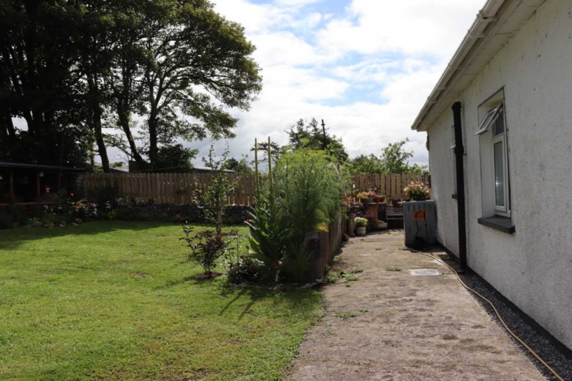 Manor, Tulsk, Co. Roscommon F45 P089  Manor, Tulsk, Co. Roscommon F45 P089