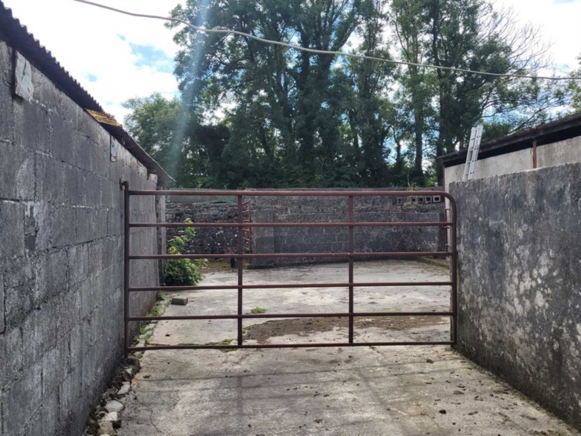 Manor, Tulsk, Co. Roscommon F45 P089  Manor, Tulsk, Co. Roscommon F45 P089