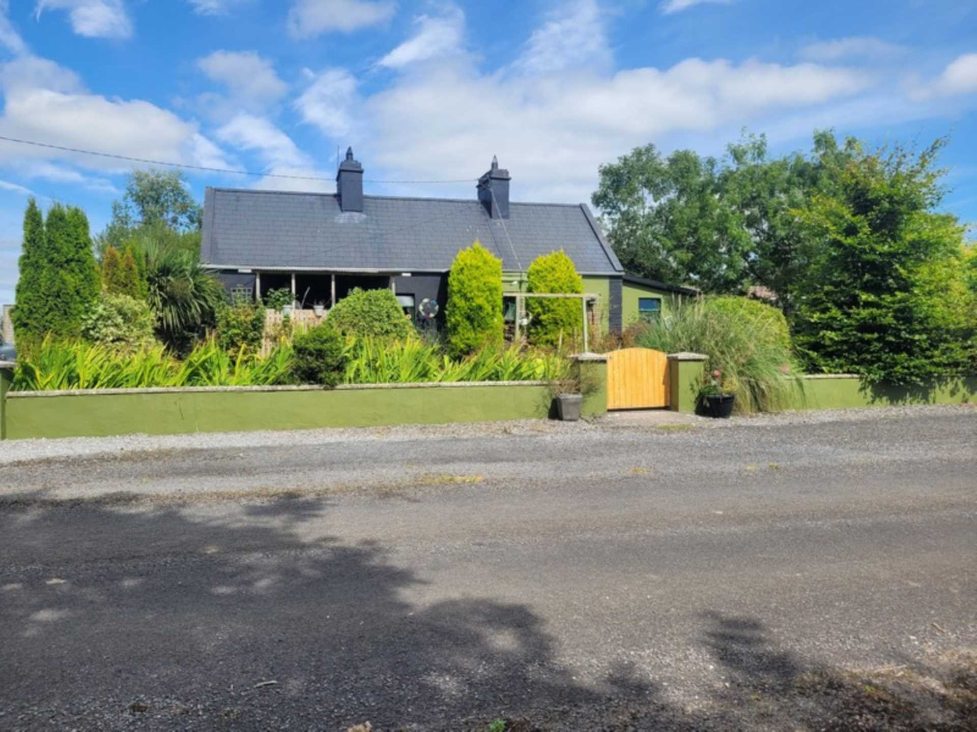 `Aslan`, Cloonkeen (Waldron), Kilkerrin, Co. Galway H53 YF72  `Aslan`, Cloonkeen (Waldron), Kilkerrin, Co. Galway H53 YF72