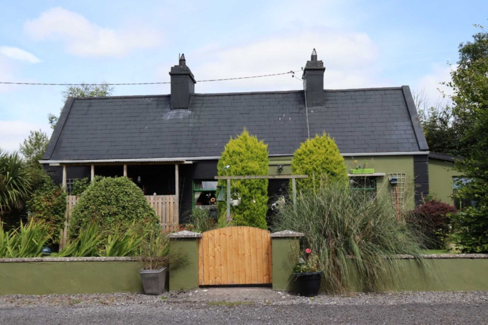 `Aslan`, Cloonkeen (Waldron), Kilkerrin, Co. Galway H53 YF72  `Aslan`, Cloonkeen (Waldron), Kilkerrin, Co. Galway H53 YF72