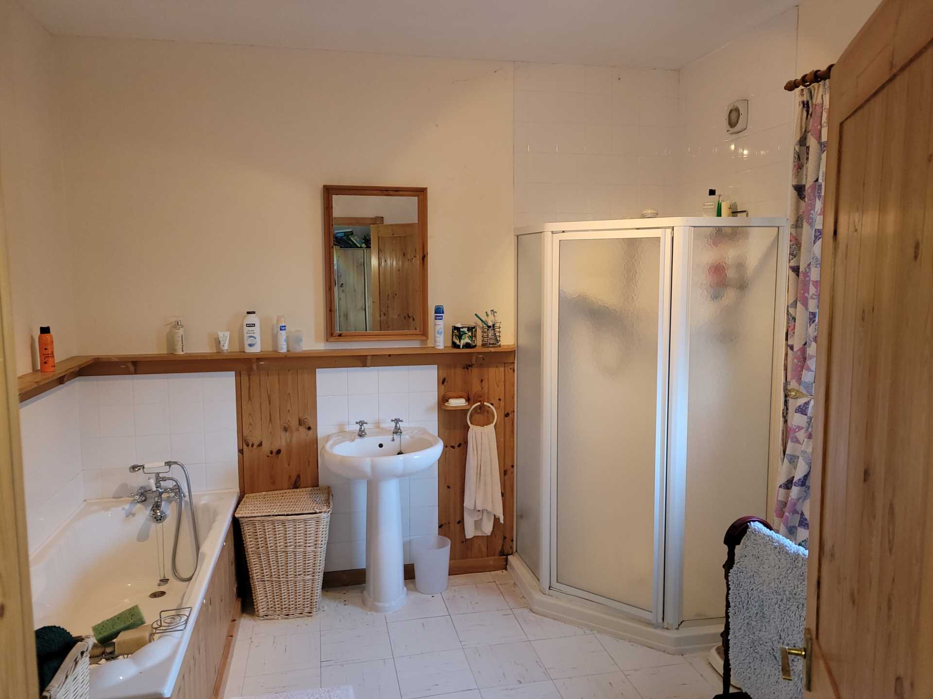 River View Cottage, Chapel Road, Castlecoote, Co. Roscommon F42 NC43  River View Cottage, Chapel Road, Castlecoote, Co. Roscommon F42 NC43
