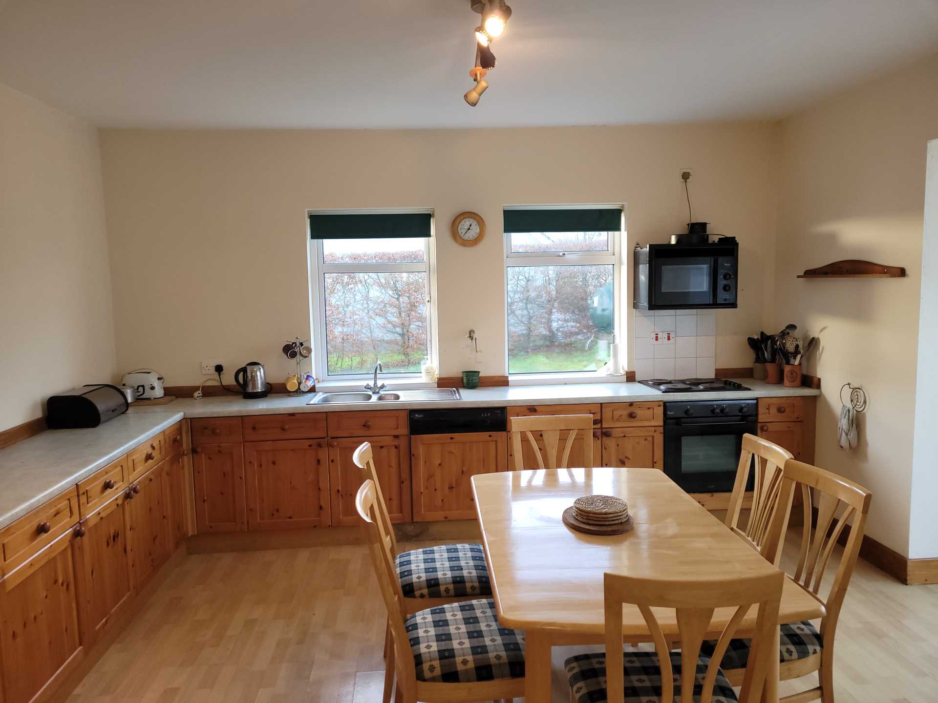 River View Cottage, Chapel Road, Castlecoote, Co. Roscommon F42 NC43  River View Cottage, Chapel Road, Castlecoote, Co. Roscommon F42 NC43