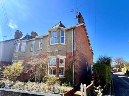 Blowhorn Street, Marlborough, SN8 1BT