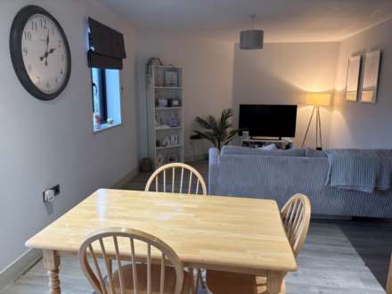 Station Mews, Pewsey, SN9 5FB, Image 3