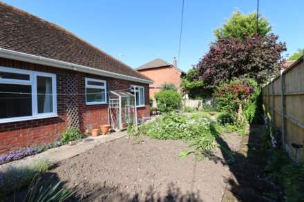 Elcot Lane, Marlborough, SN8 2BA, Image 11