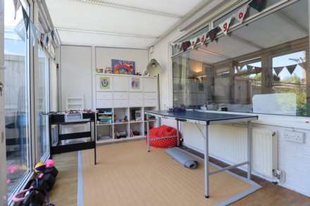 Savernake Court, Marlborough, SN8 4AG, Image 4