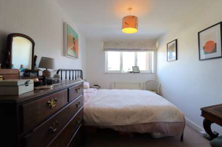 Savernake Court, Marlborough, SN8 4AG, Image 6