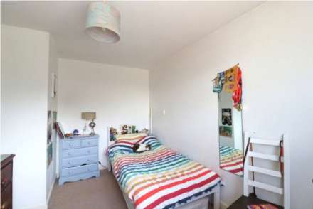 Savernake Court, Marlborough, SN8 4AG, Image 7